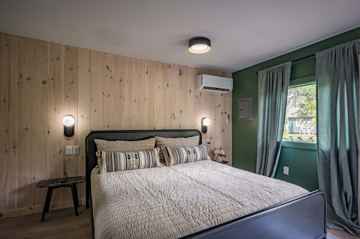 King Bed Cabins